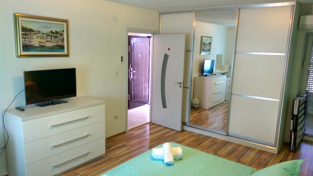 Apartments Jasminka Solin Exterior foto